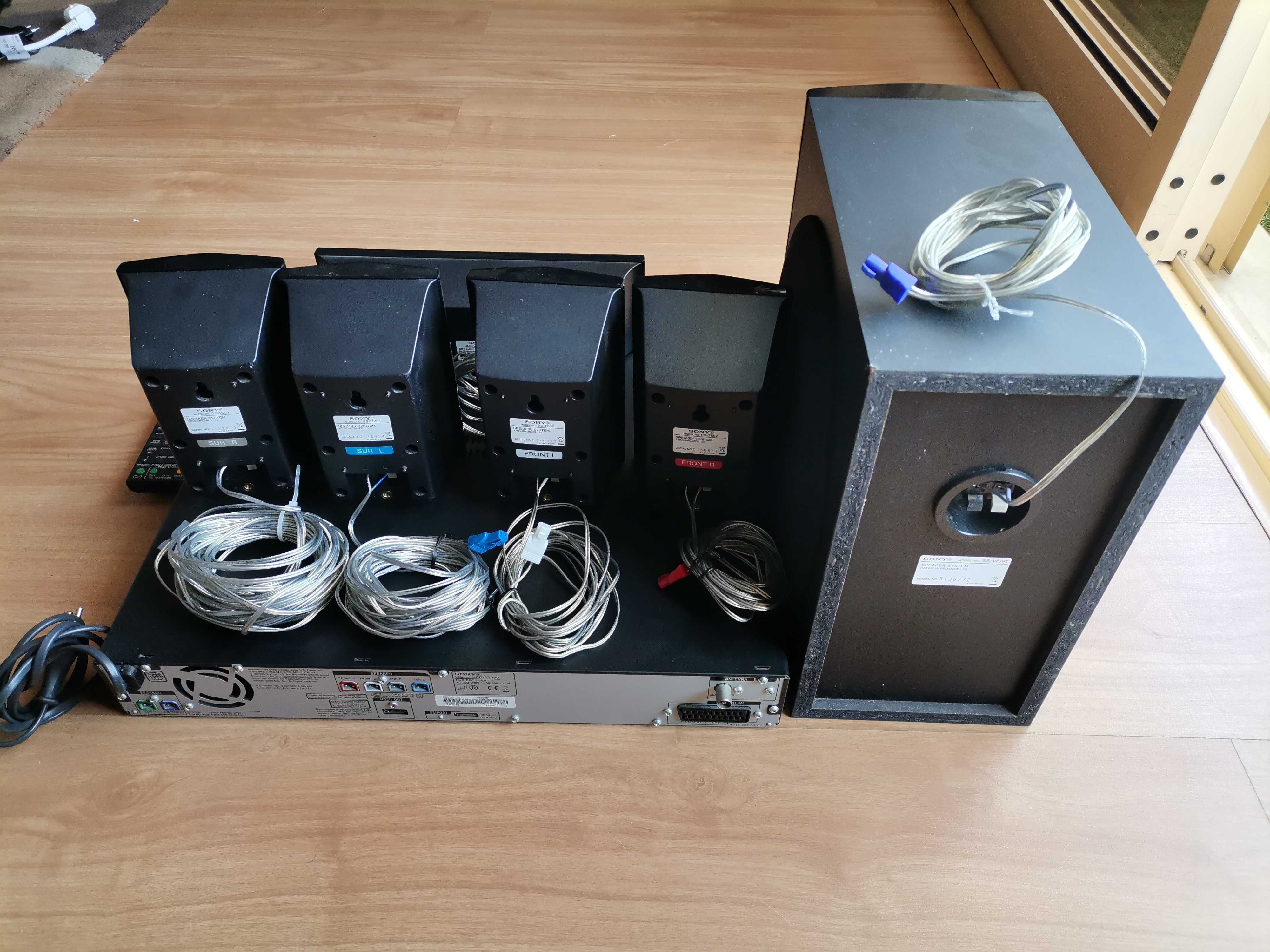 Aparelhagem DVD Sony Home Theatre System 5.1