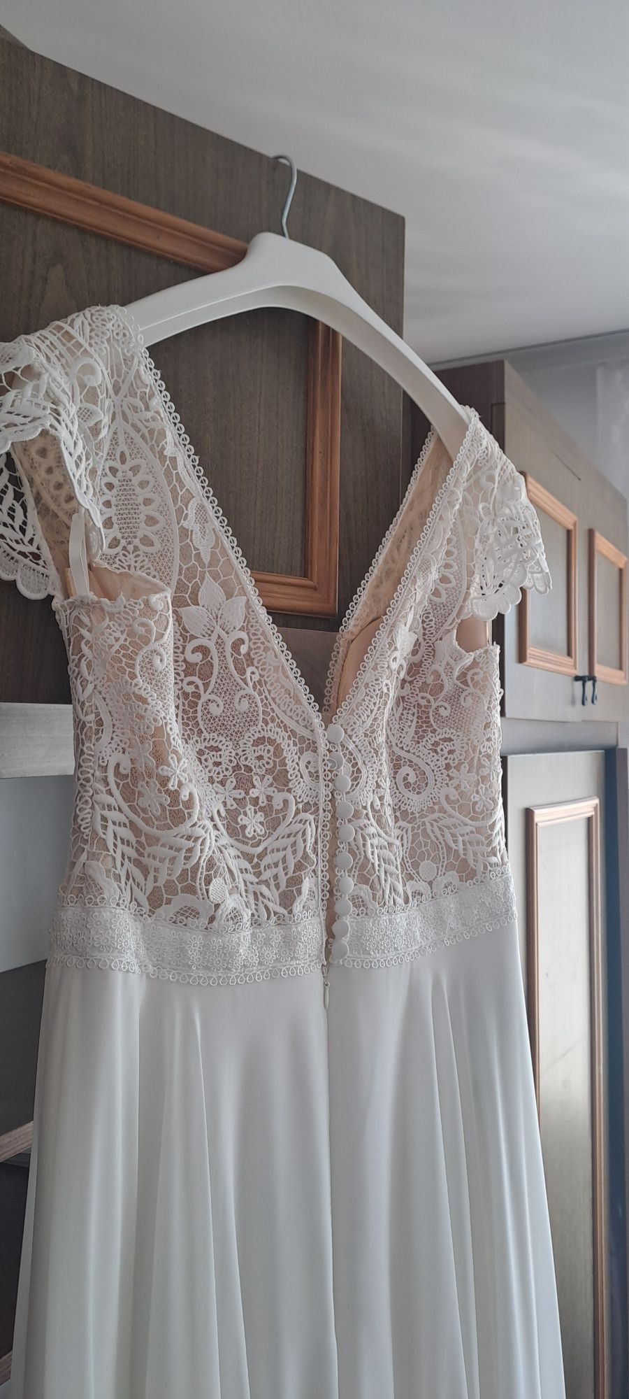 Suknia ślubna Elizabeth Passion 40/38, model 2022, suknia 5044T, ivory