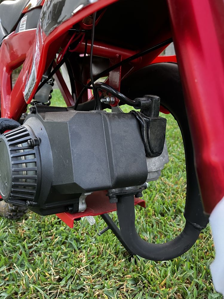 Mota nova a gasolina com 50cc para criança