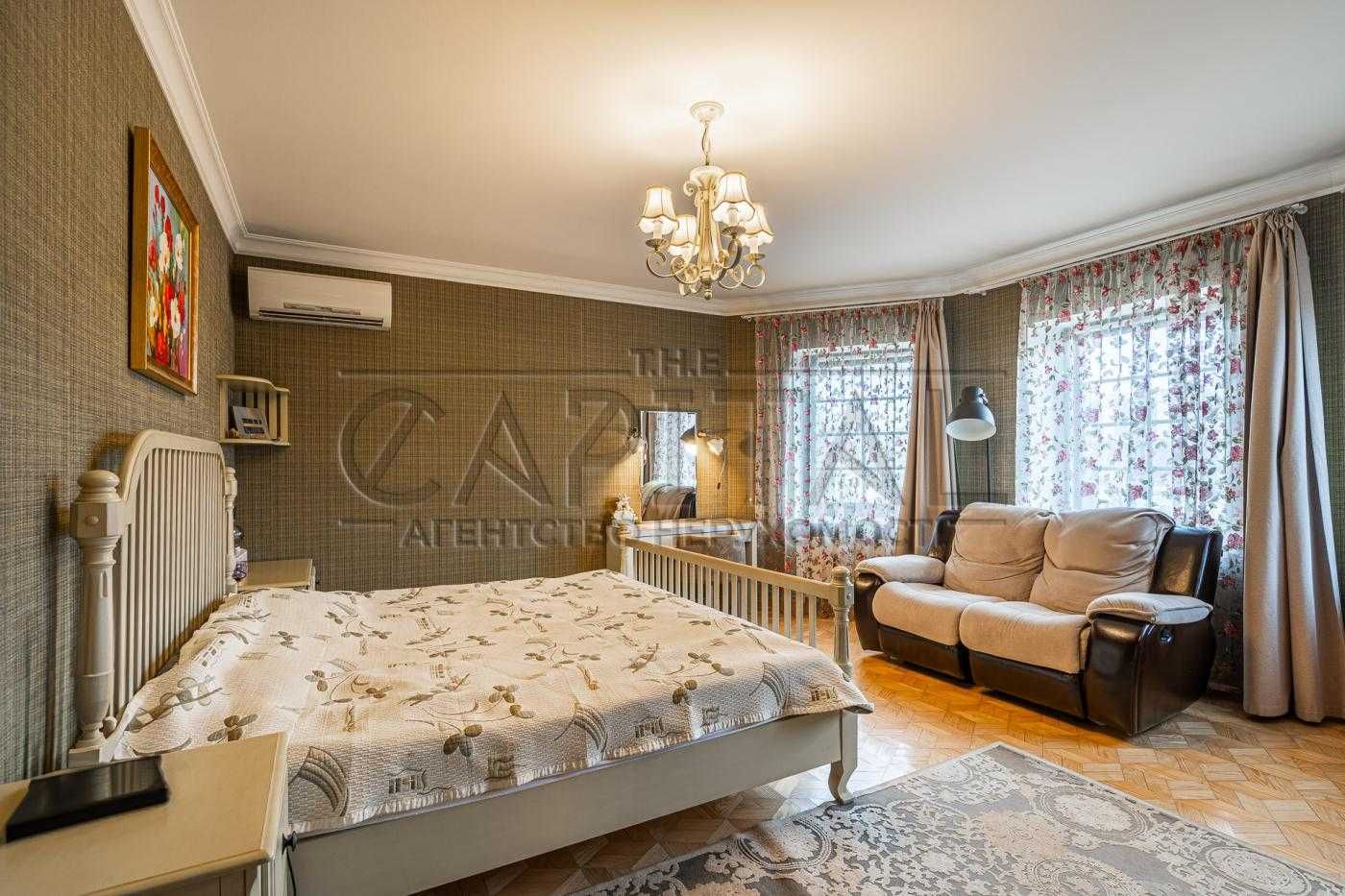 Розкішний маєток 700 м² з басейном сауною Київ вул. Брусилівська