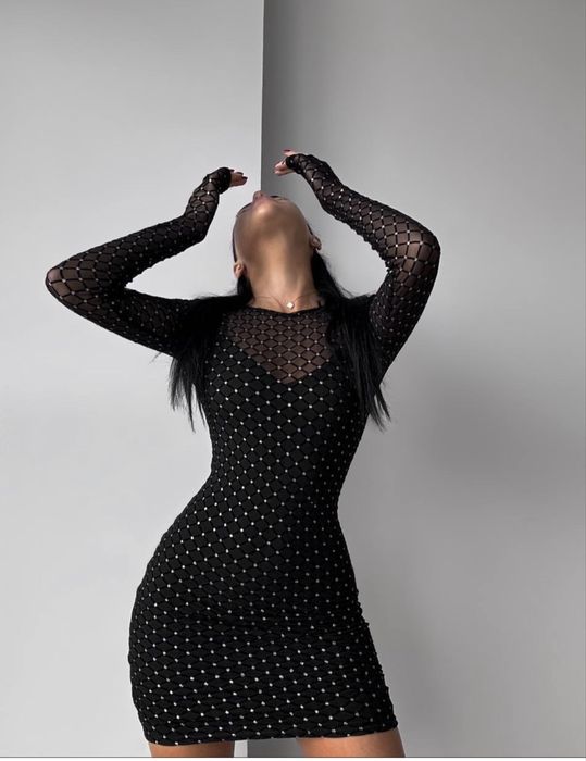 Сукня жіноча чорна