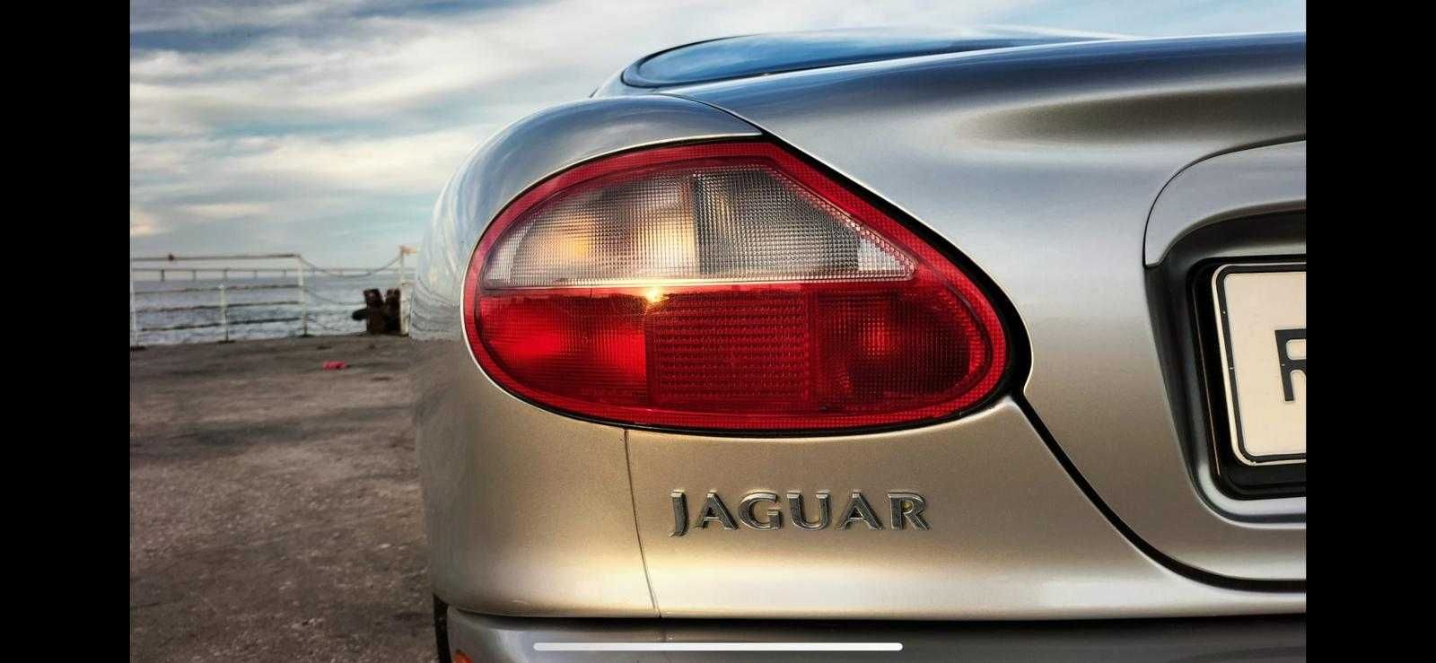 Jaguar XK XK8 4.0 Coupé pele