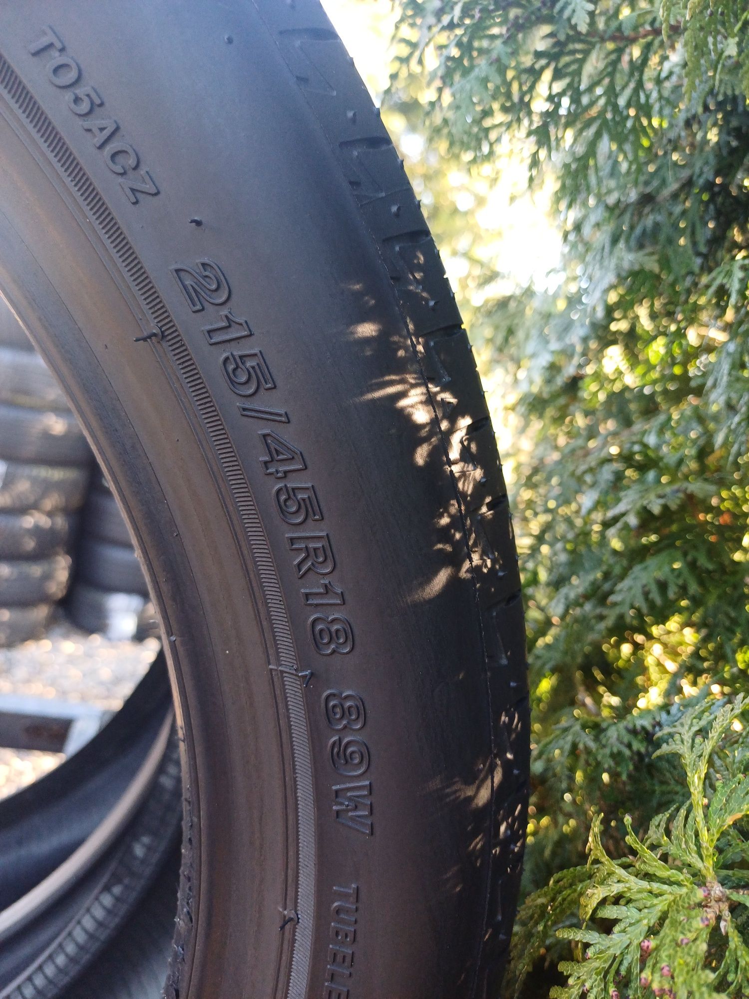 215/45/18 Sprzedam parę opon letnich Bridgestone