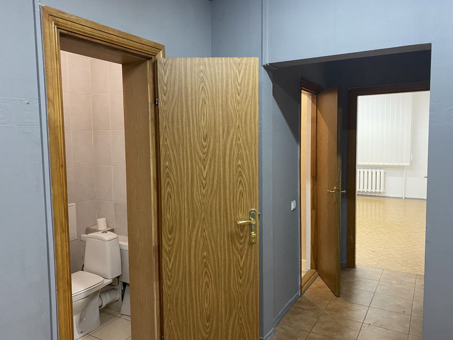 Без комісіі агентства. Оренда приміщення 3 кабінети + приймальня.