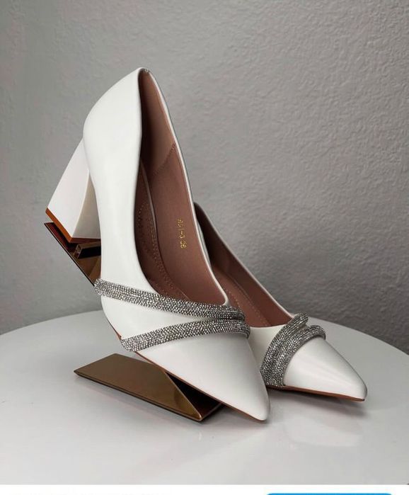 Весільні туфлі шкіряні