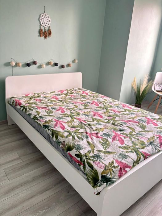 Łóżka z materacem Ikea