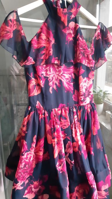 Piekna sukienka firmy RH+ roz. 36