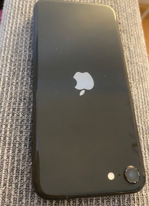 iPhone SE 2020 usado