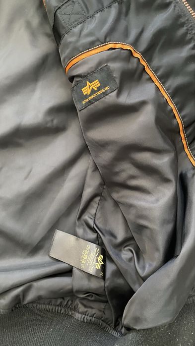 куртка-бомбер Alpha Industries MA-1. Оригінал