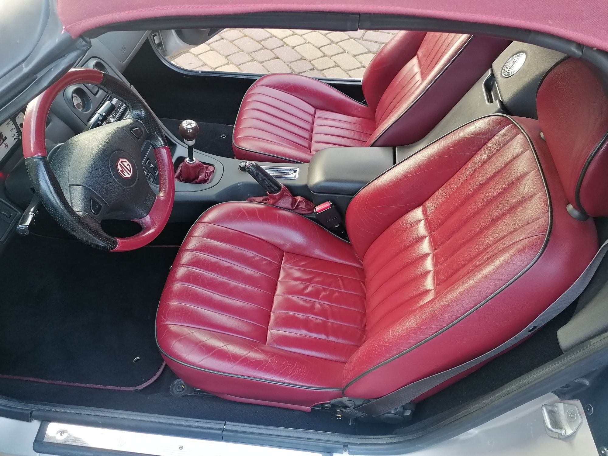 MGF Cabrio 1.8 benzyna