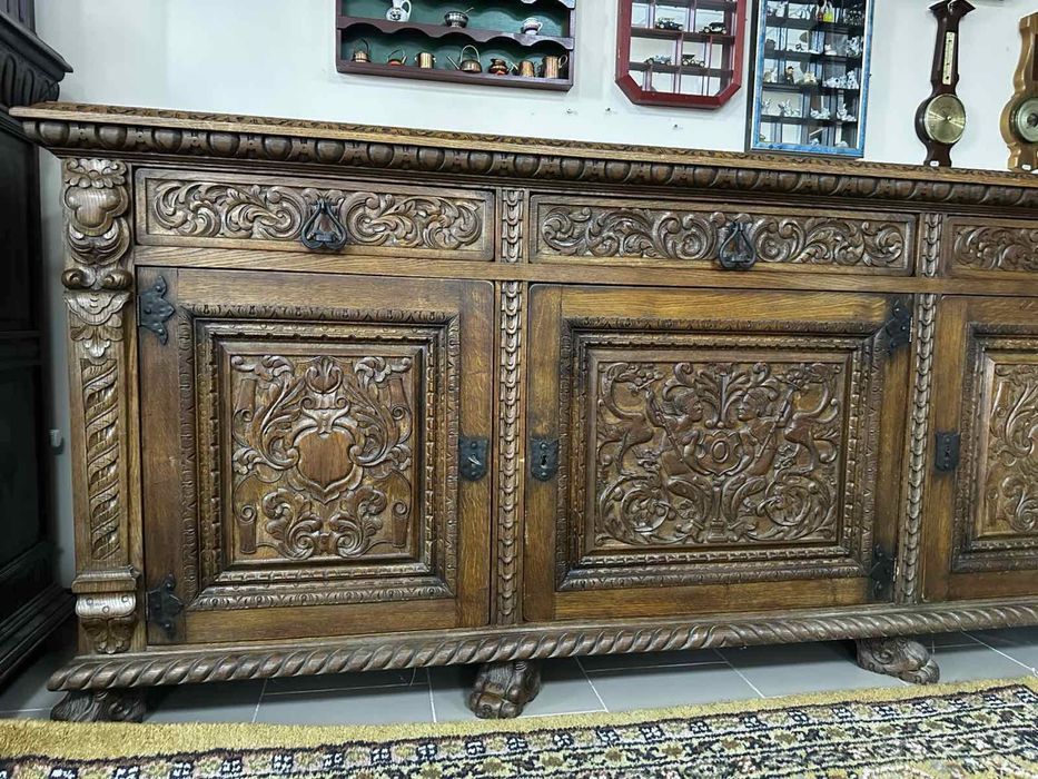 Корпусні меблі антиквар з Франціі комод шафа, тумба