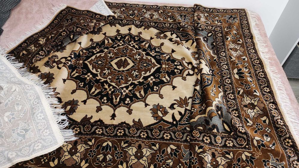 Покривало велюрове гобеленове на диван ліжко з френзлями 195х135 см