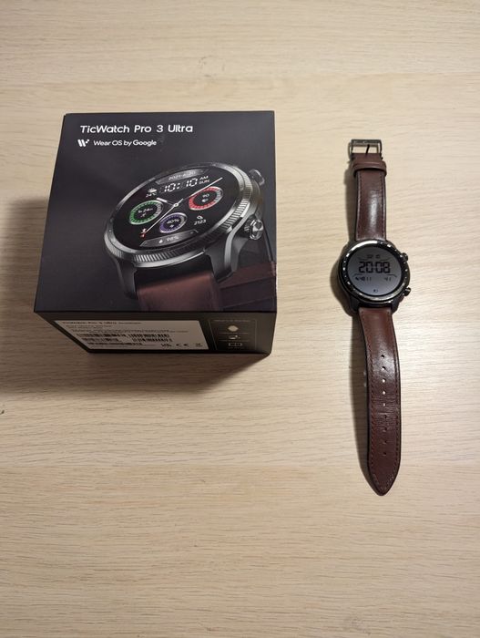 TicWatch Pro 3 Ultra 4G z eSIM