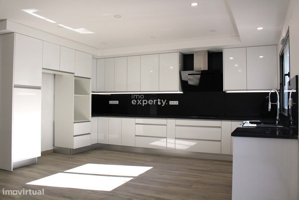 Moradia T3+1, CE A+, Tavira