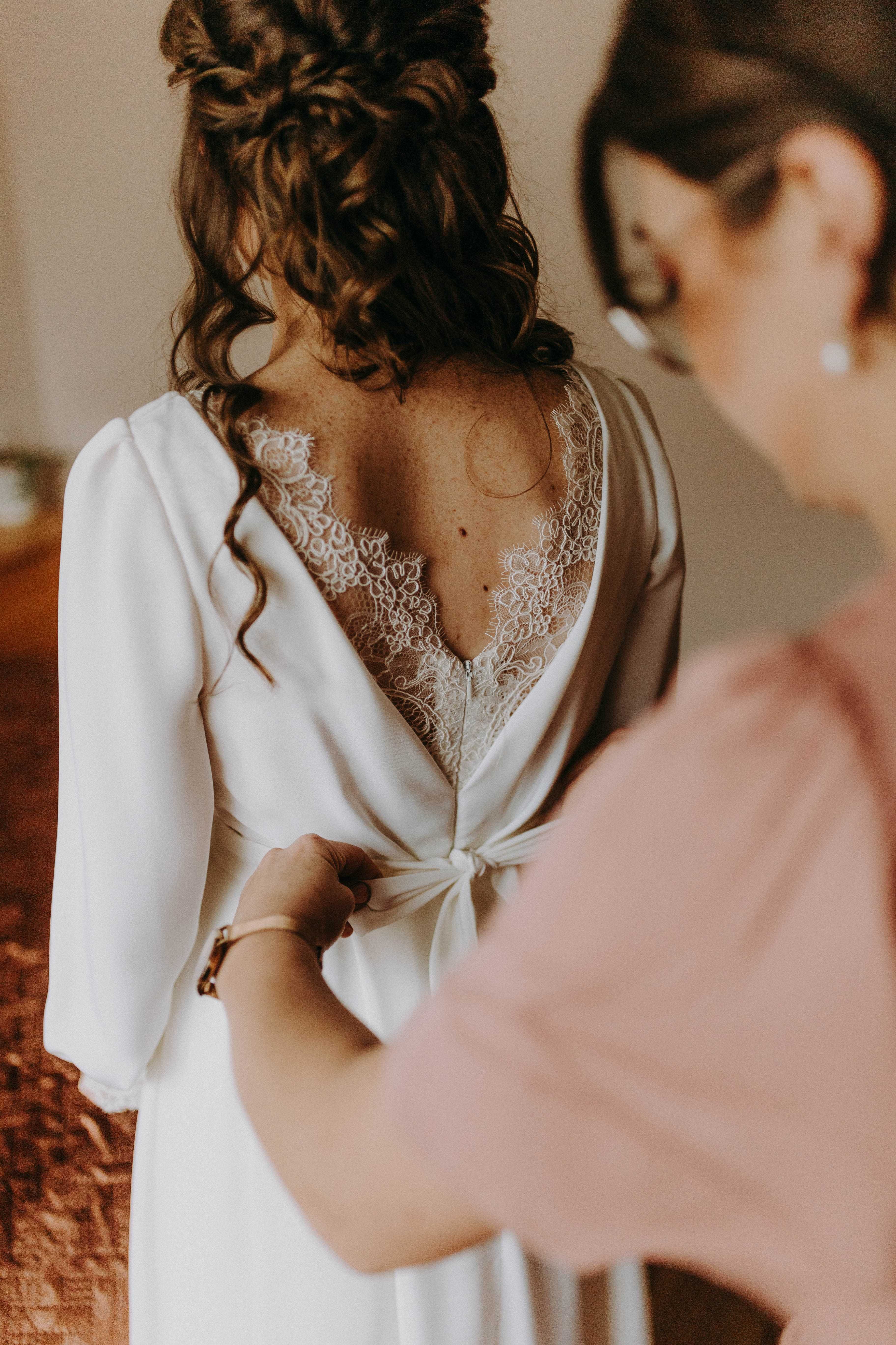 suknia ślubna długi rękaw jedwab 100% romantyczna skromna
