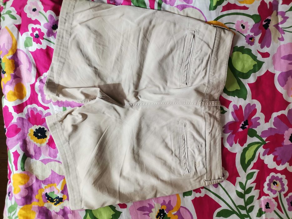 Calções Hollister e Abercrombie