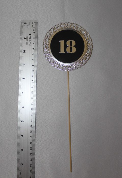 Topper ozdoba 18 urodziny osiemnastka czarny złoty srebrny