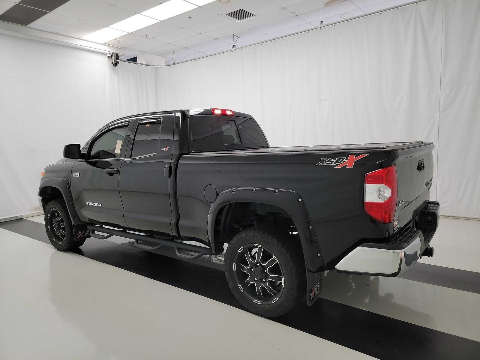 2016 Toyota Tundra SR5 Extended Cab Short Bed