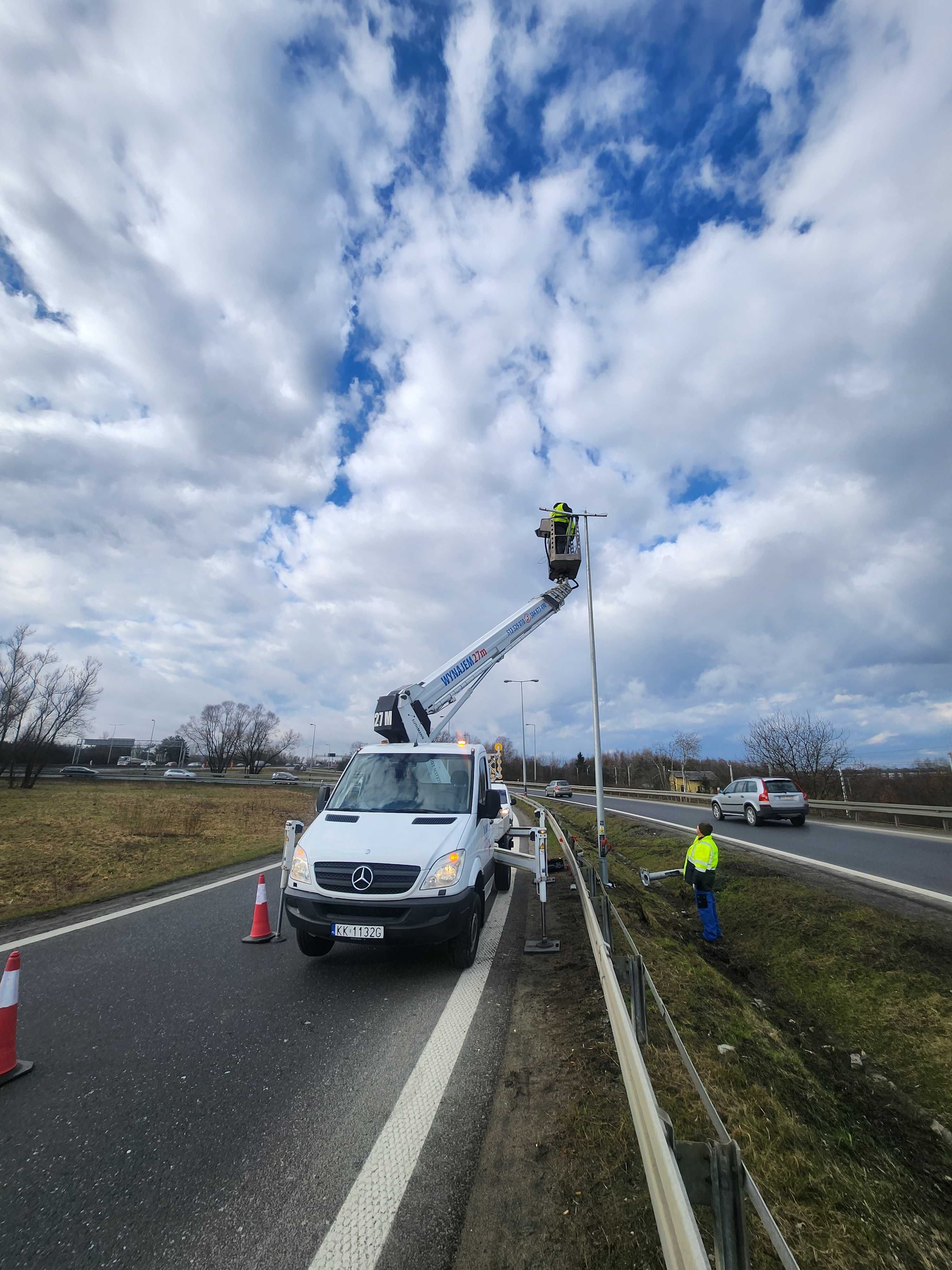 Wynajem Podnośnika  Koszowego Z Operatorem, Zwyżka Wynajem Usługi 27 M