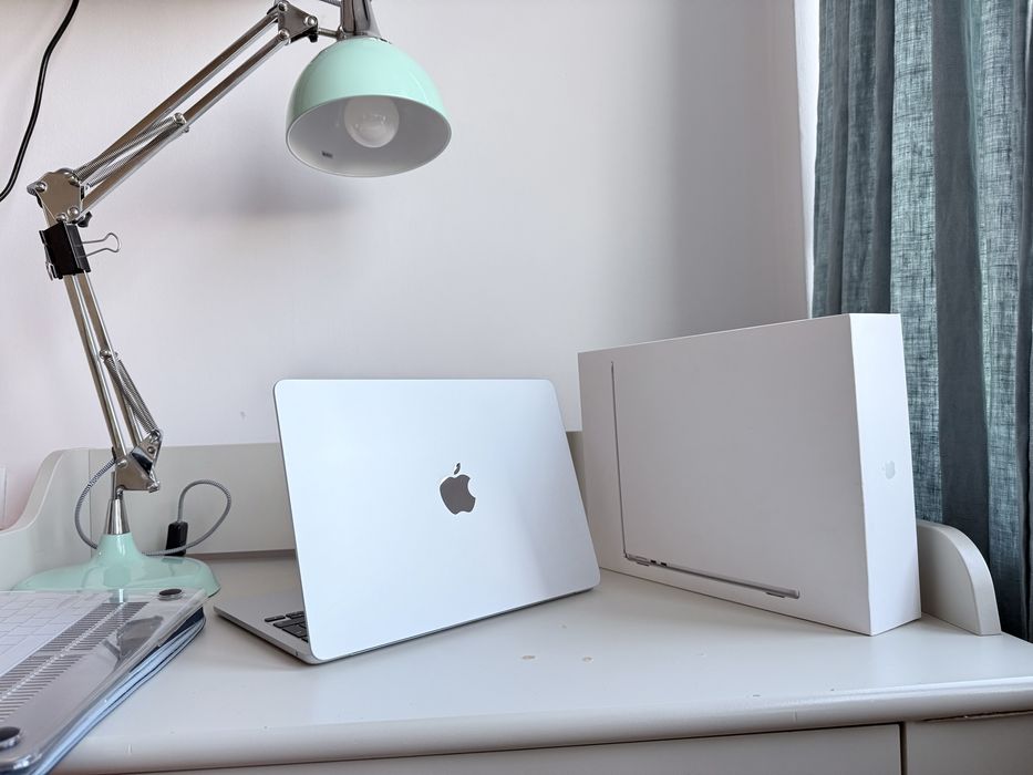 Apple MacBook Air 13,6" M3 16GB RAM 512GB Dysk macOS gwarancja 2025