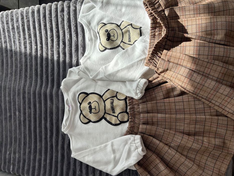 Костюм на дівчаток