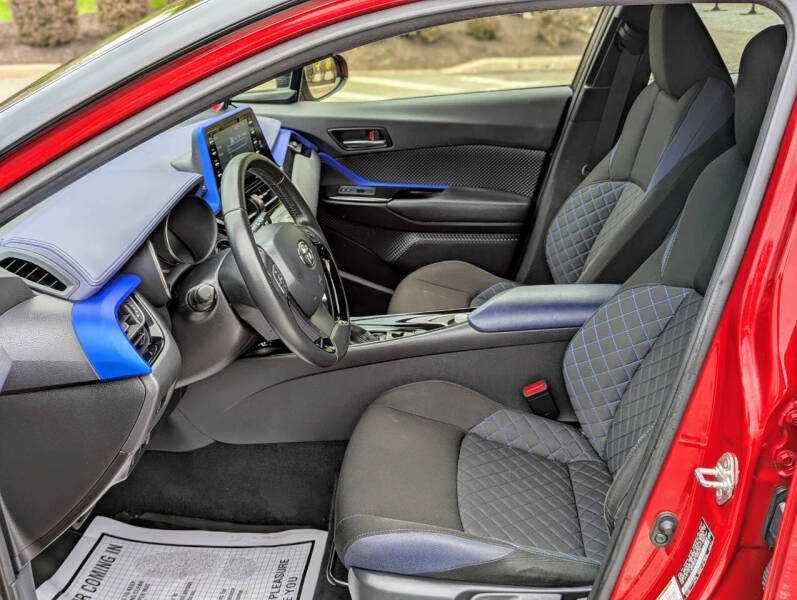 2020 Toyota C-HR XLE