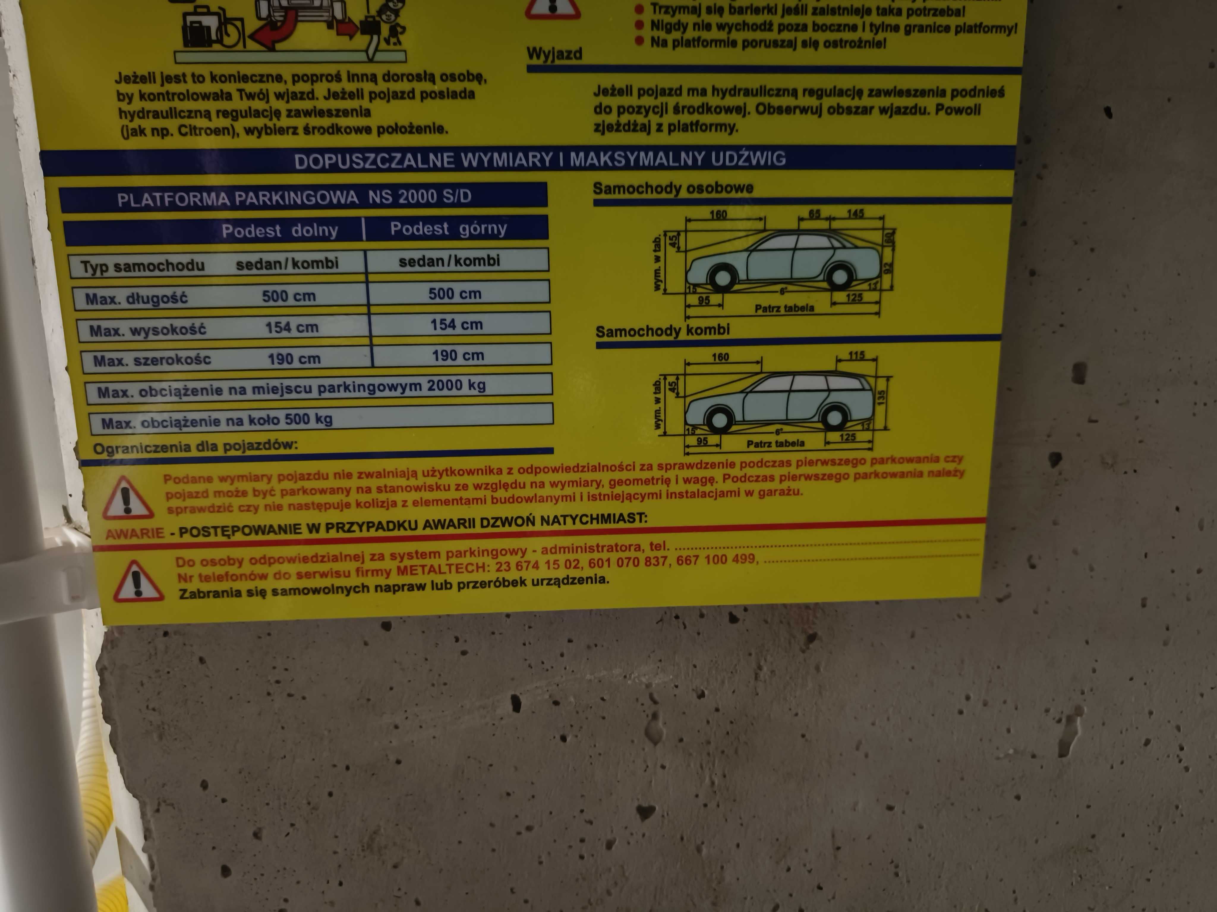 Dwa miejsca parkingowe (pochylnie dolne) do wynajęcia Łopuszańska 51a