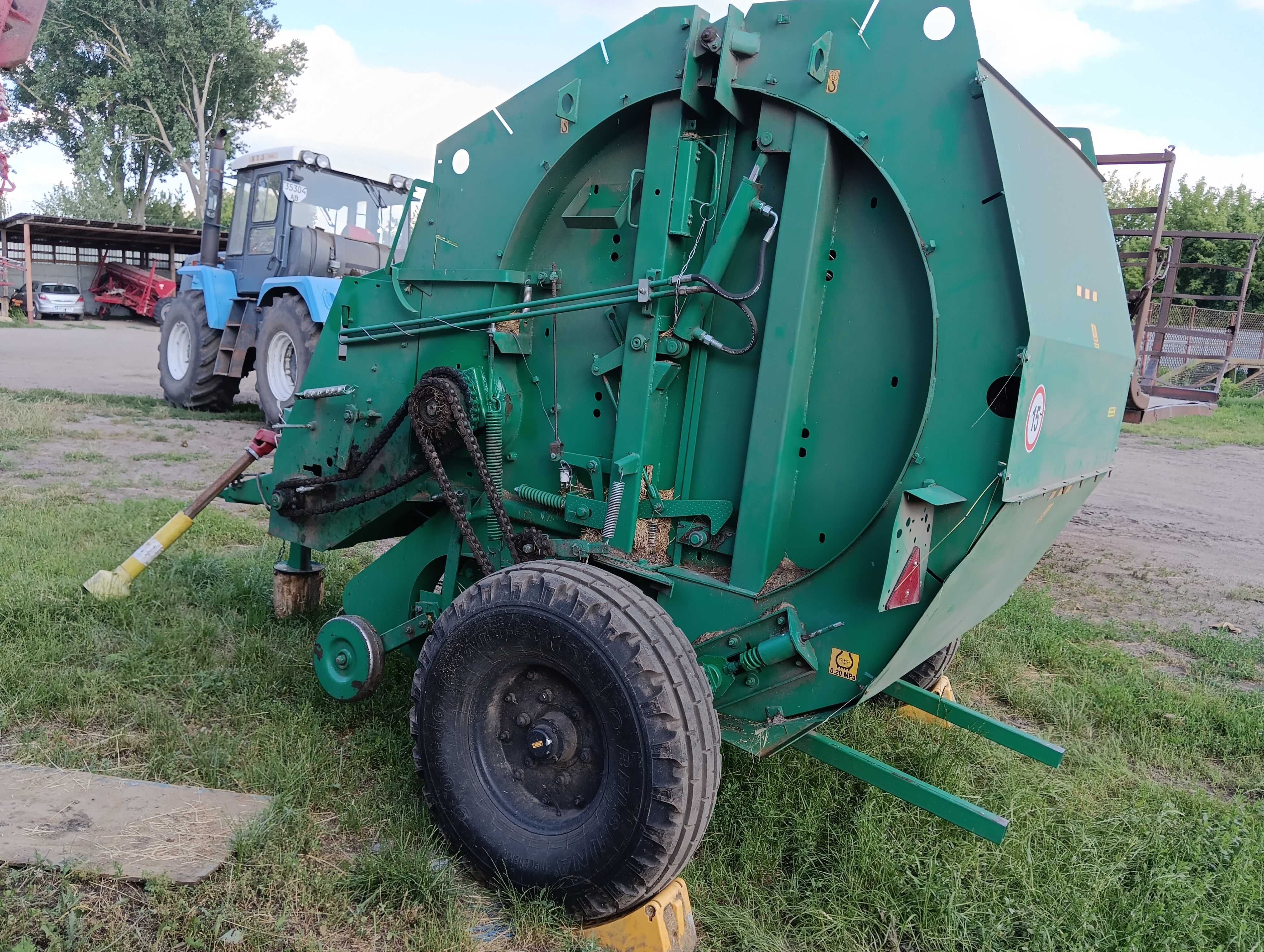 Прес-підбирач рулонний ПР-Ф-145