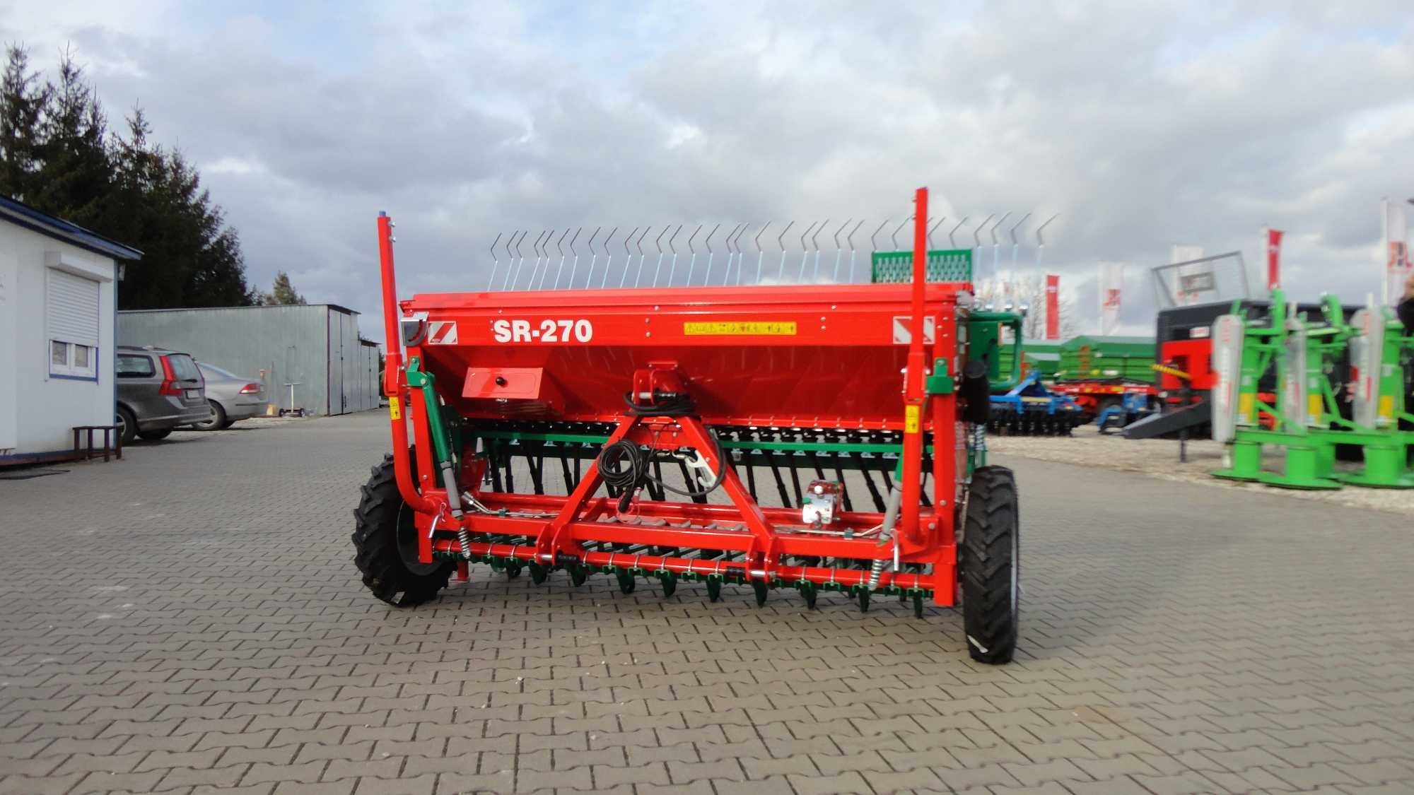 Siewnik Agro-Masz 2.5m 2.7m 3m redlice stopkowe SR250 SR270 SR300