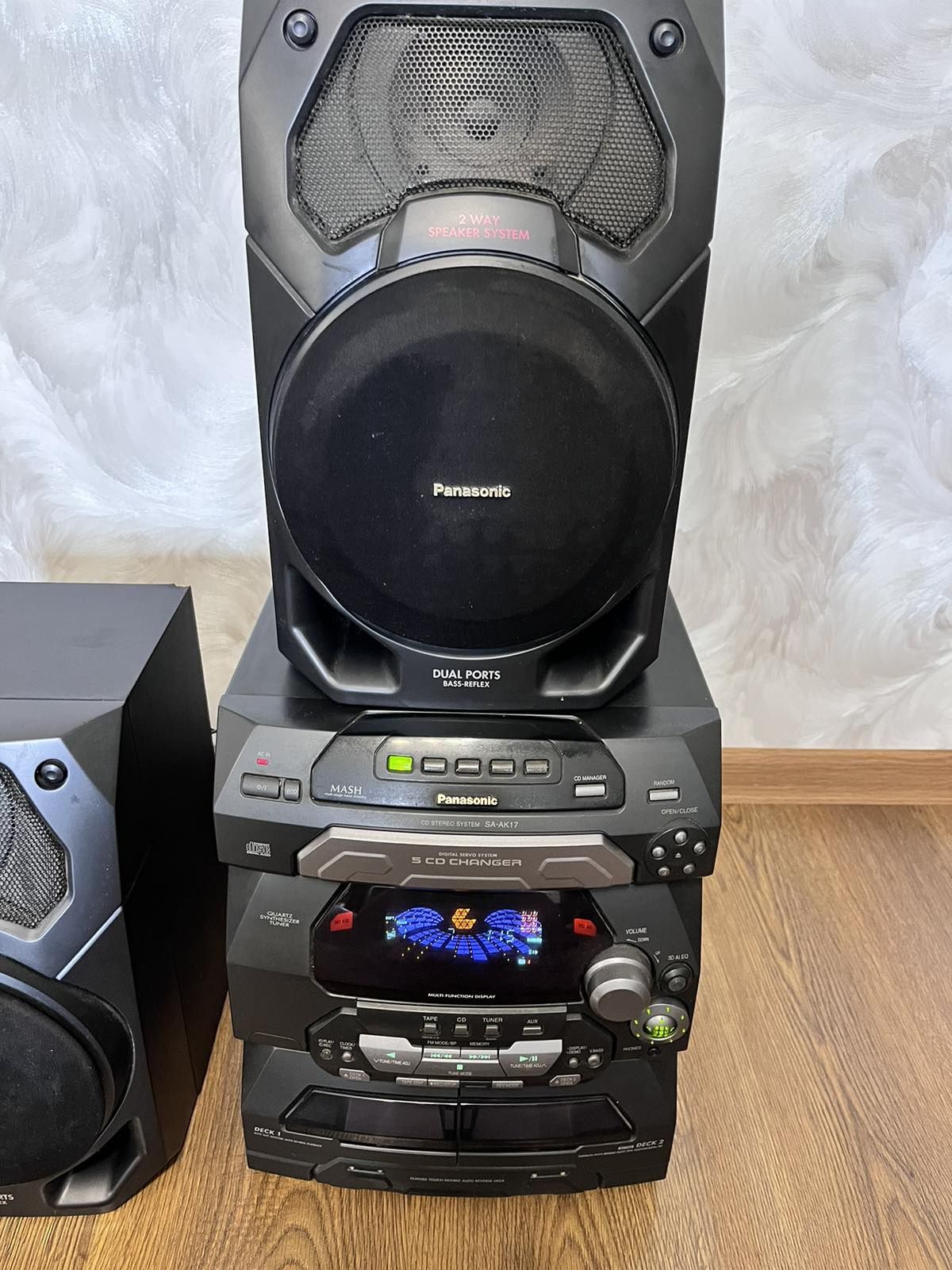 Panasonic SA-AK 17 музичний центр, CD, радіо AM, FM, 60 Вт