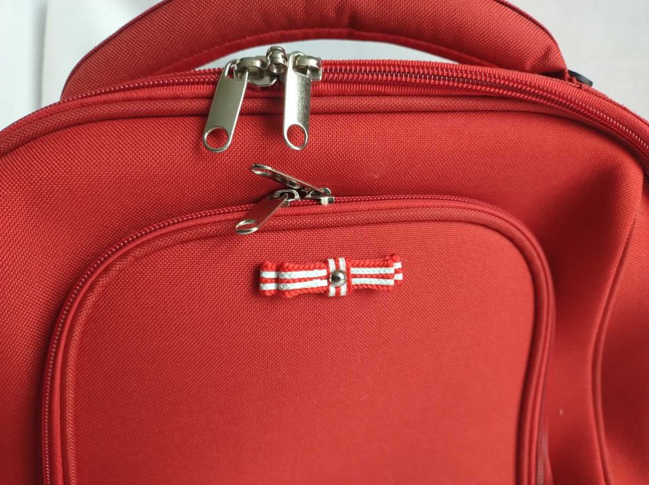 Czerwona Kosmetyczka Podróżna