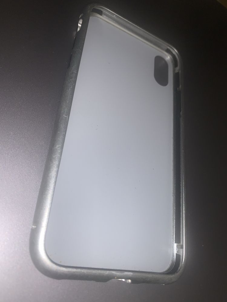 Магнитный чехол для iphone XS