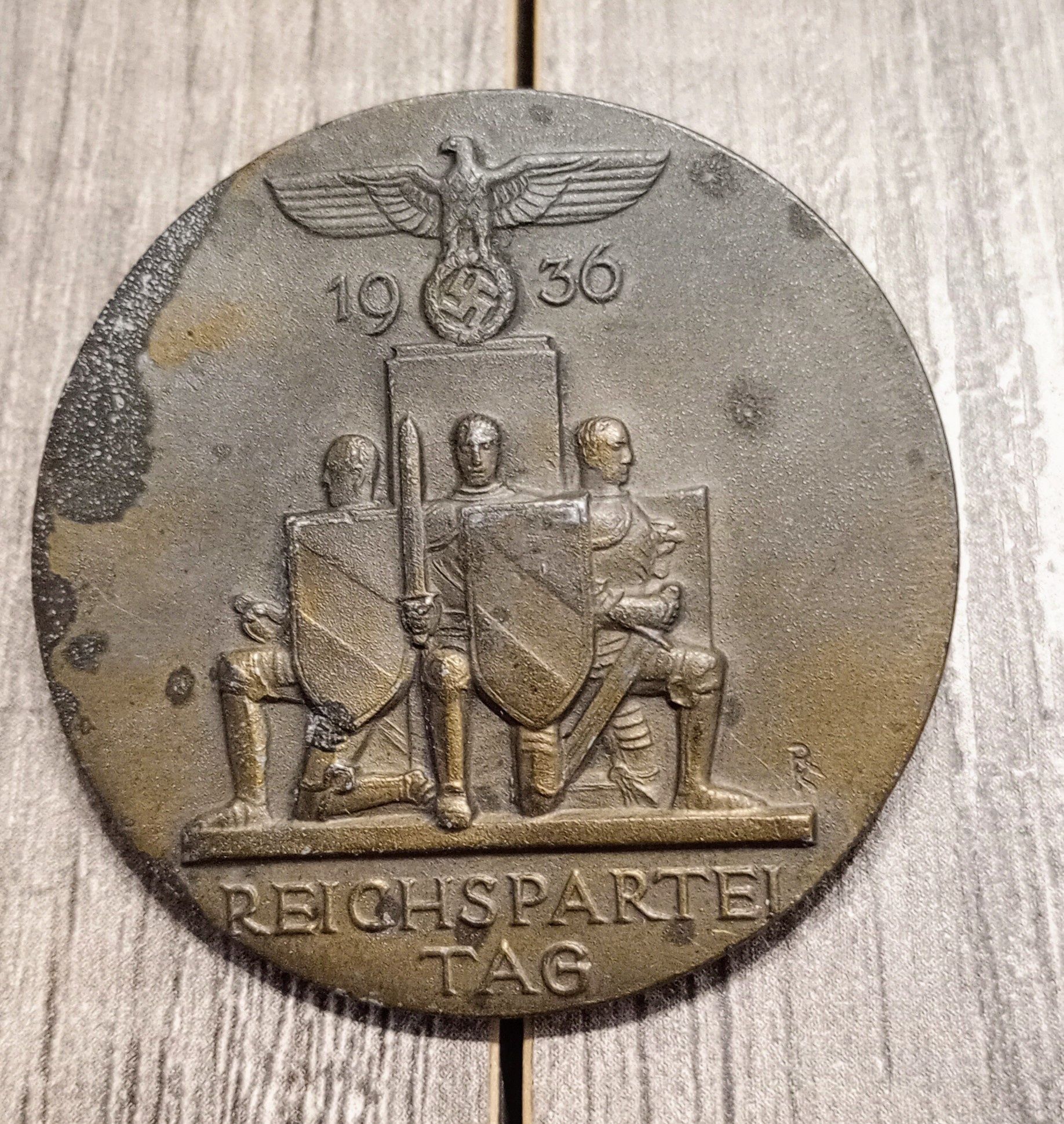 Militaria III Reich Pin do Congresso do partido NSDAP