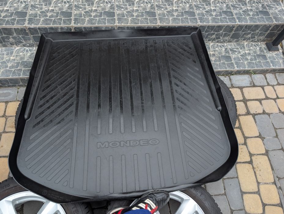 Коврик в багажник килимок FORD Mondeo 07-14 mk4 универсал
