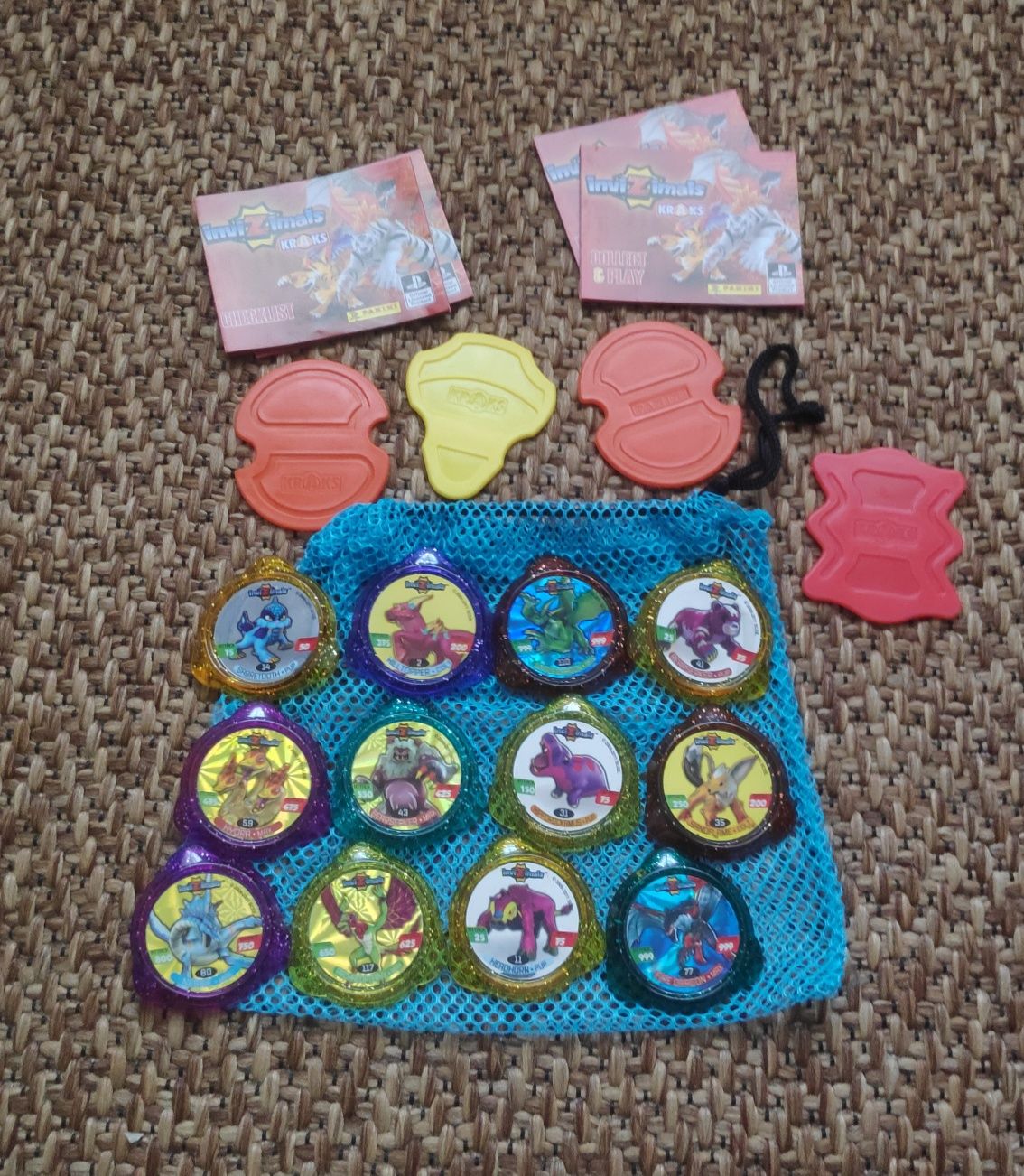 12 Tazos Invizimals Kraks Panini