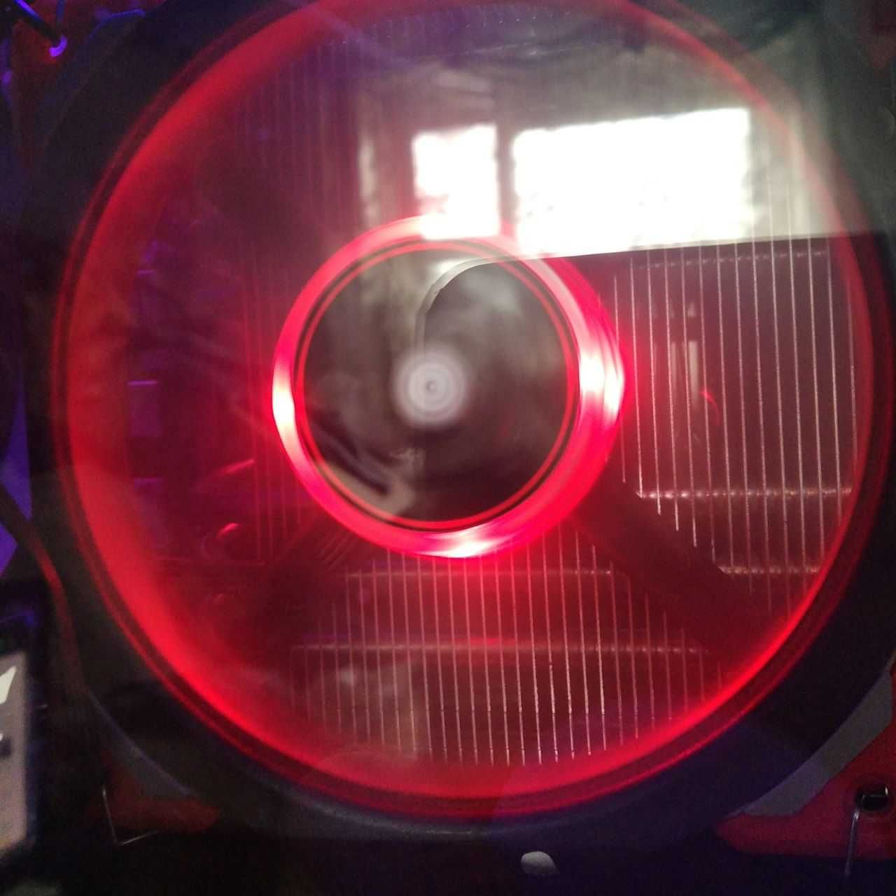 Топовий вентилятор до ПК - CORSAIR ml120 Pro LED Red
