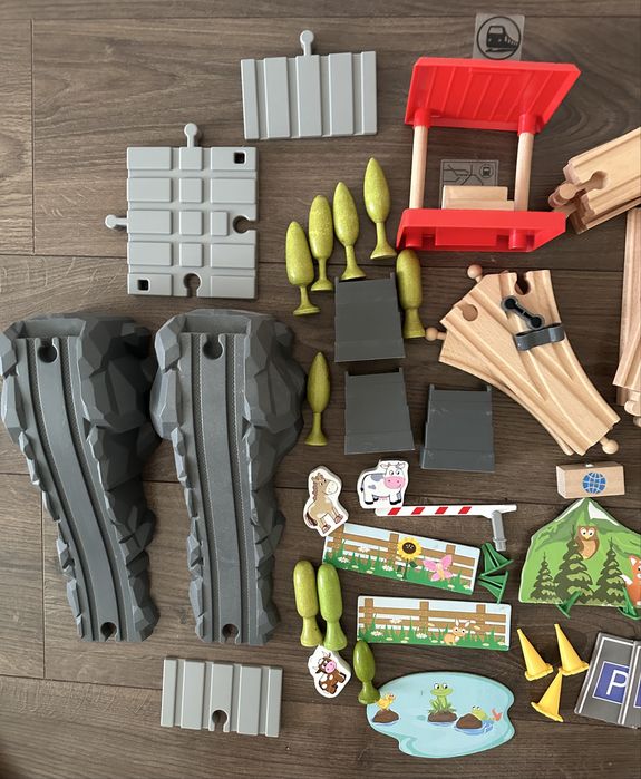 Велика залізниця, деревʼяна залізниця. Playtive 80 деталей