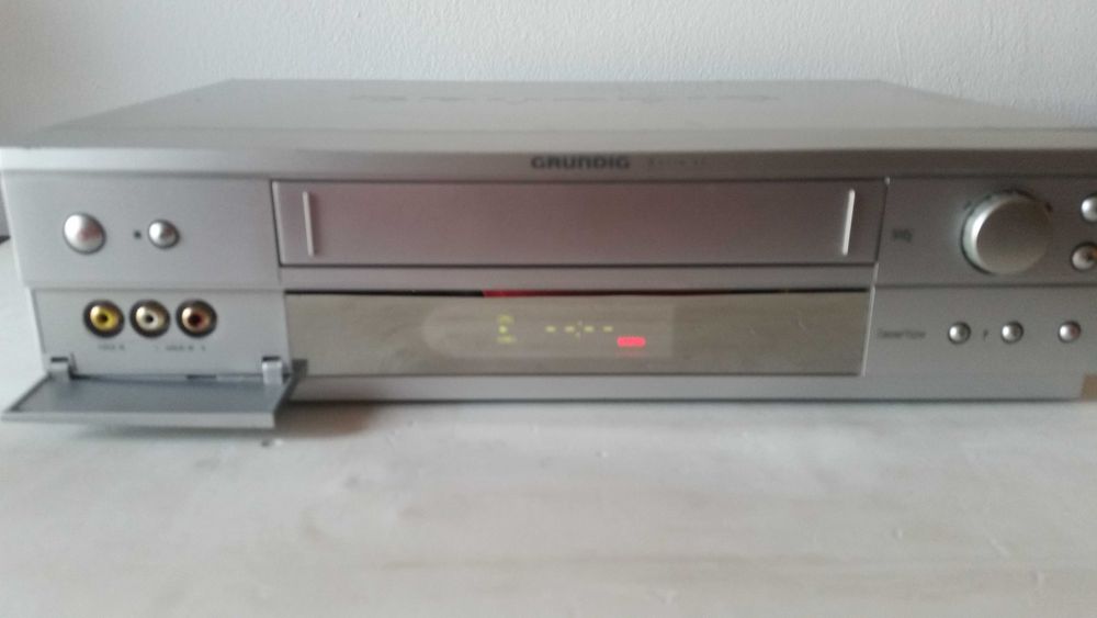 Magnetowid Grundig