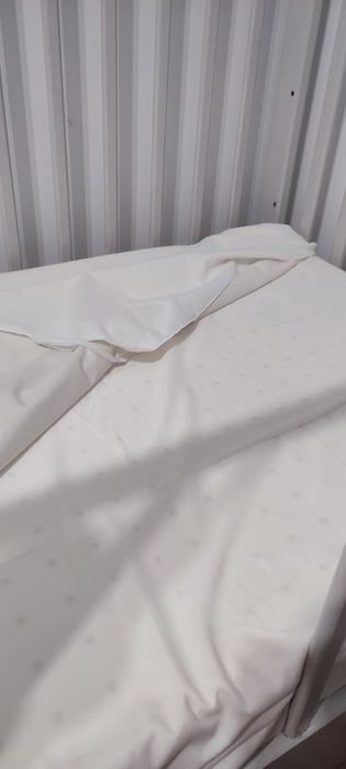 Sprzedam łóżeczko ze szczebelkami 120x60 KOMPLET