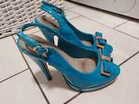 Pantofle damskie r.35 Kolor błękitny