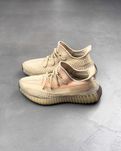 Кросівки Yeezy Boost 350 V2 Sand Taupe