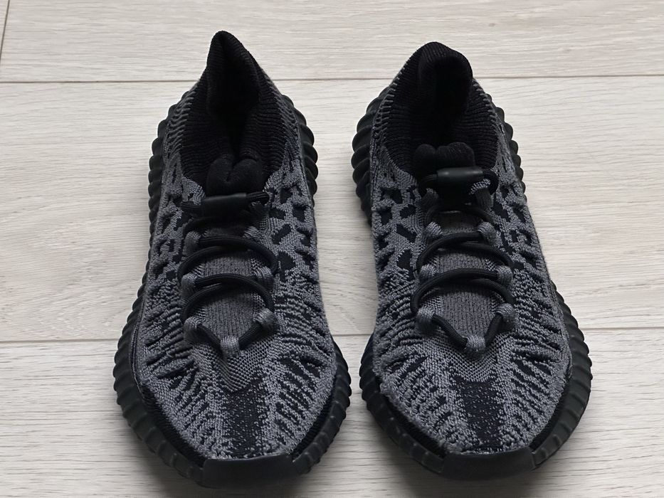 Продам кросовки adidas yeezy boost