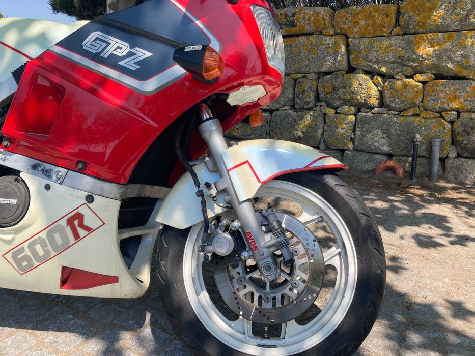 Kawazaki GPZ 600R