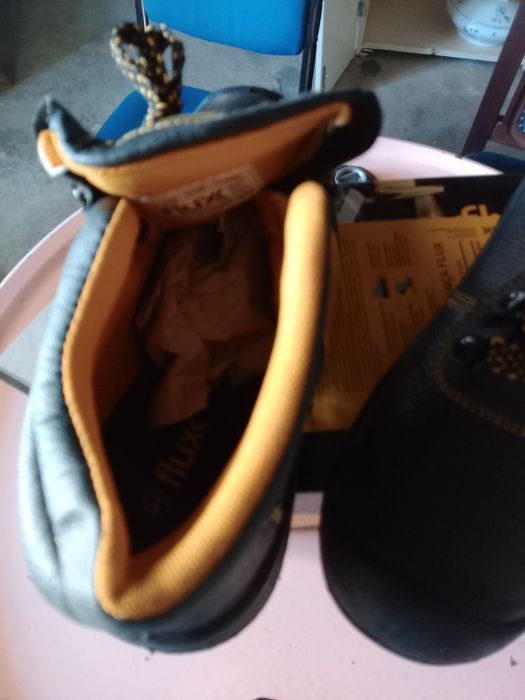 Botas biqueira de aço número 42