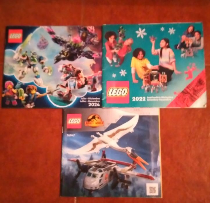 Bonecos Lego + Peças Lego (850g) + 10 Manuais Lego