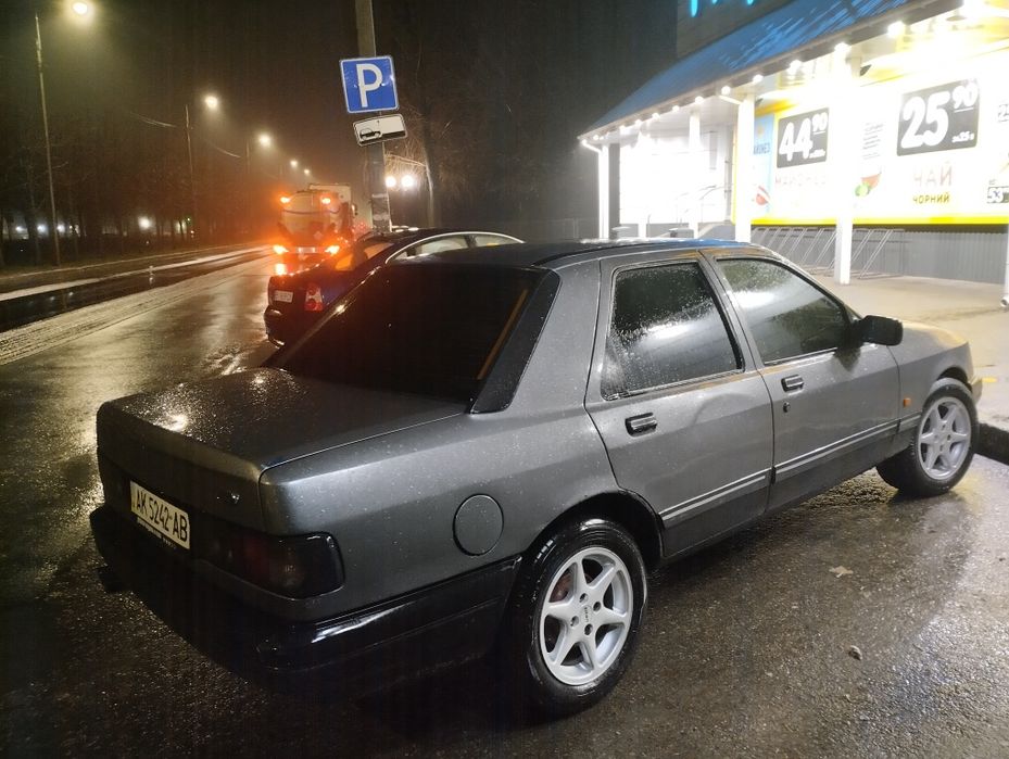 Ford Sierra 2.0 DOHC 1992 ГАЗ/БЕНЗИН