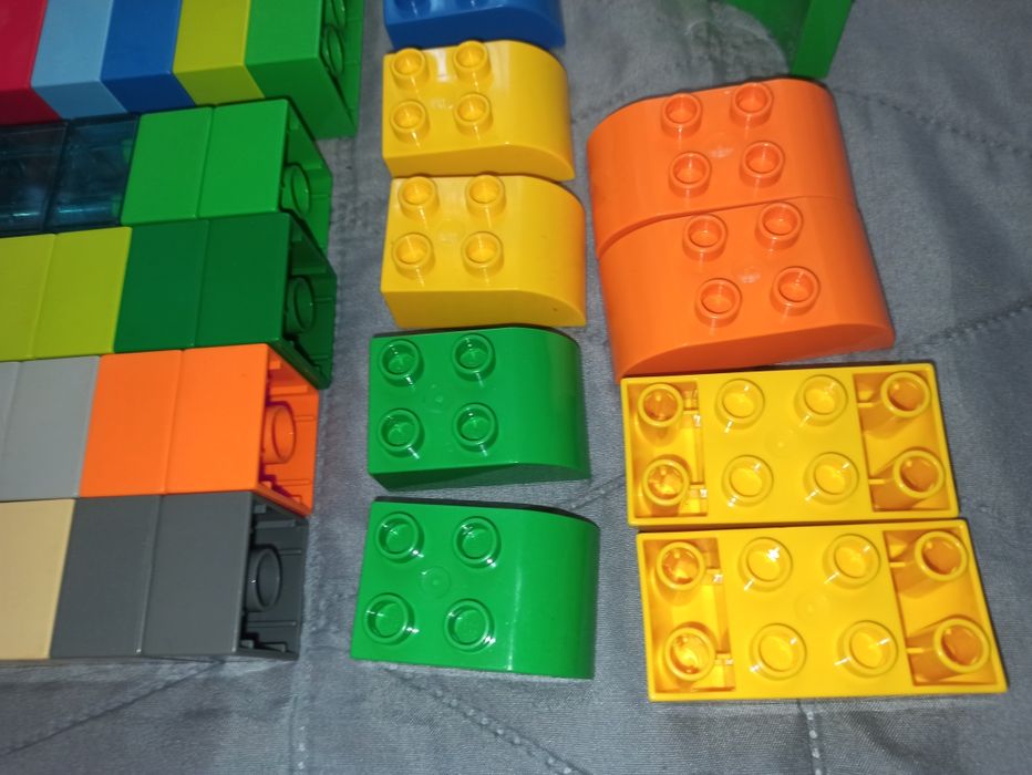 Zestaw klocków konstrukcyjnych Lego Duplo 60 elementów