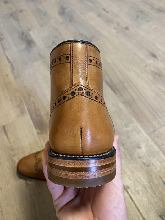 Шкірані броги дербі преміум класу Loake розмір 10 (44,5-45)