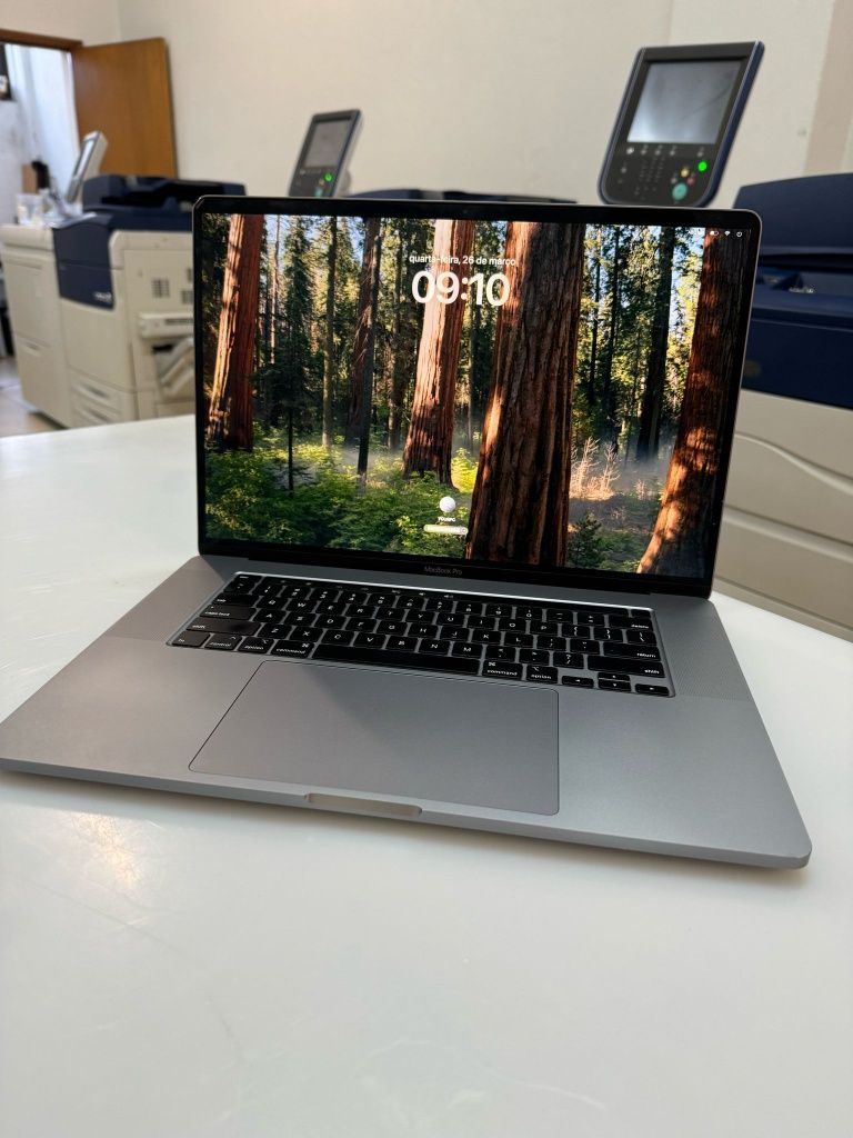 Portátil MacBook pro 2019