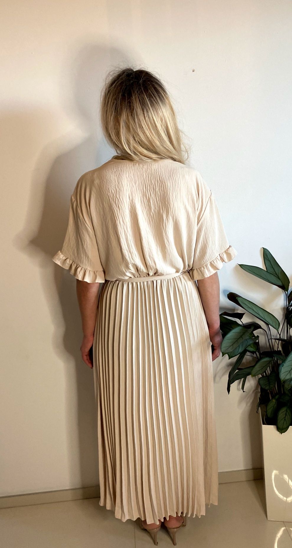 Sukienka plus size 4xl 5xl 6xl wyszczuplająca
